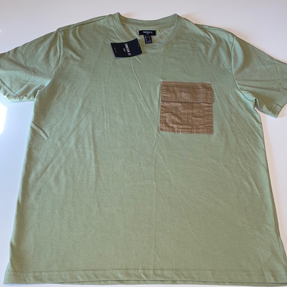 NEW men’s forever 21 shirt